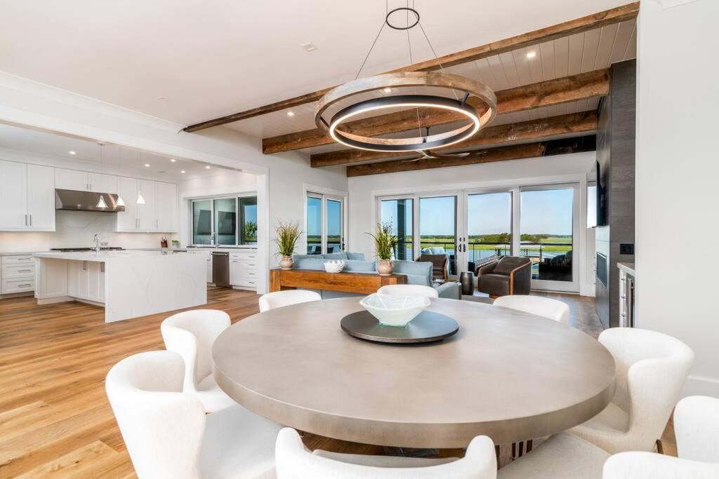 New Waterfront Home With Deep Water Dock 棕榈岛 外观 照片